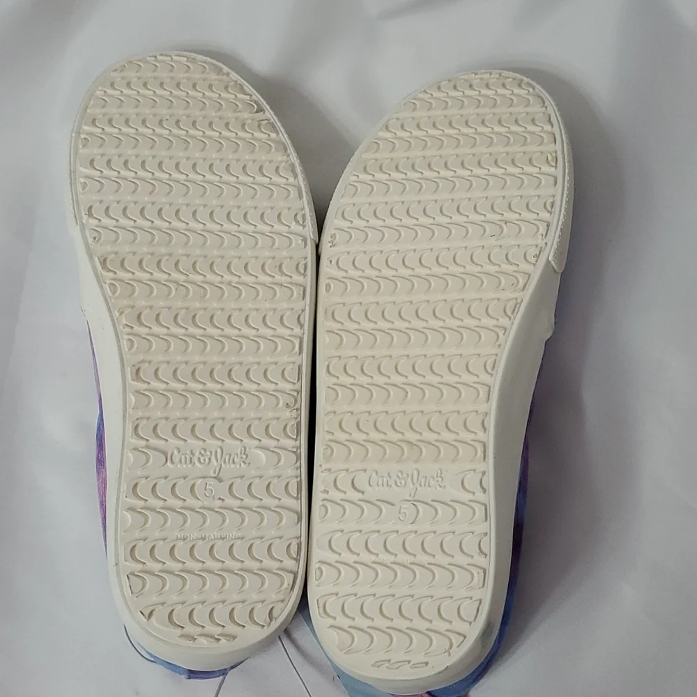 🎉$5 WITH PURCHASE🎉Cat & Jack Sneakers/Shoes, Size 5BB for Kids - Picture 6 of 9